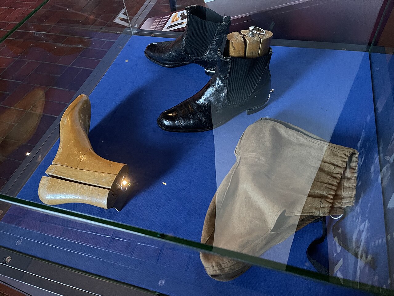 Schuhe der 1920er Jahre: Riemchen, Charleston und Art déco